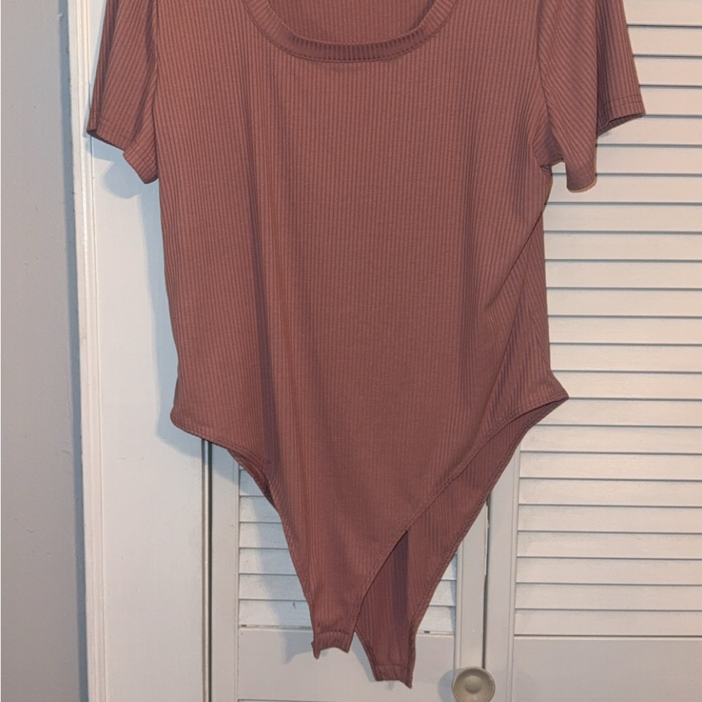SHEIN Ribbed Dusty Rose Bodysuit